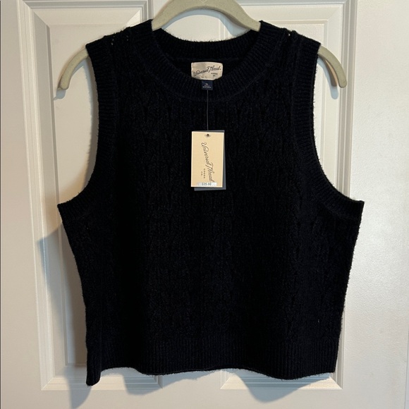 Universal Thread Sweaters - NWT Universal Thread Navy Blue Sweater Vest Women's Size XL
